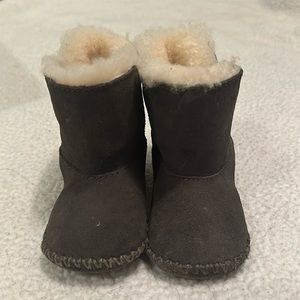 Baby Ugg Boots Size 2/3 (6-12 months)